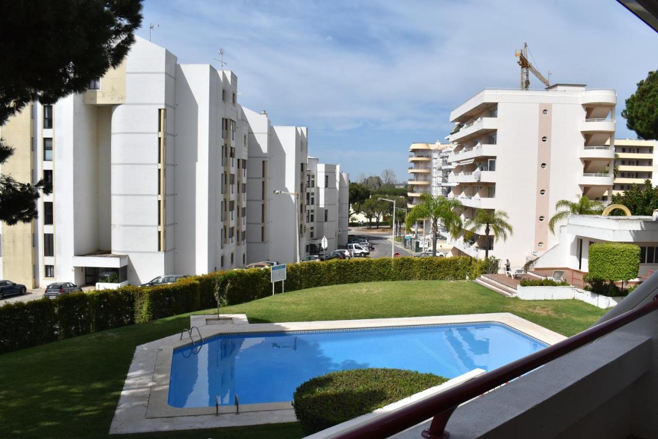 Apartamento Caroni Vilamoura Exterior photo